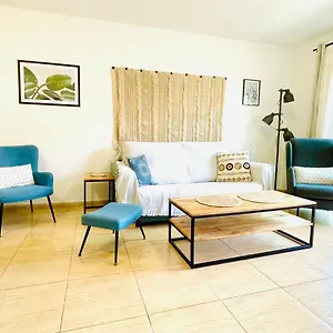 https://rooftop-pool-apartment-corralejo.in-canary-islands.com